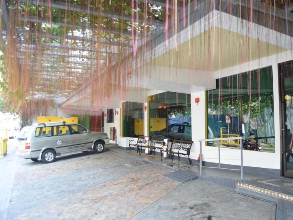 Franchise One Hotel Makati City Exterior photo